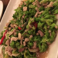 เมนูของร้าน Waterside Karaoke Restaurant