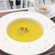 Salada Organic Kitchen  ซีคอนสแควร์