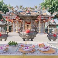 Nusasiri Garden of Faith (สวนแห่งศรัทธา ณุศาศิริ)