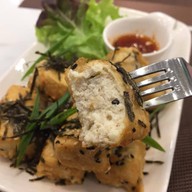 Salada Organic Kitchen  ซีคอนสแควร์