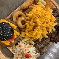 สเต็กลุงหยิกบางแสน ซอยจรินทร์