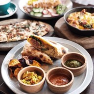 Luka SIRI HOUSE at Somkid