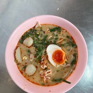 ก๋วยเตี๋ยวปลาเมืองทอง