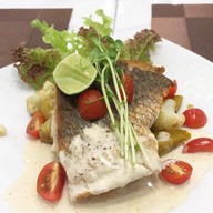 Salada Organic Kitchen  ซีคอนสแควร์