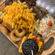 สเต็กลุงหยิกบางแสน ซอยจรินทร์