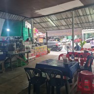 บรรยากาศ ร้านลาบจาวเหนือ