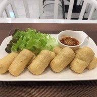 Salada Organic Kitchen  ซีคอนสแควร์