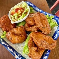 เมนูของร้าน ครัวทิดต้อย แพริมน้ำ หน้าที่ว่าการอำเภอเสนา