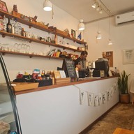Hi cafe & bistro ต้นตำหรับ