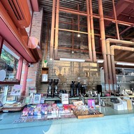 Nana Coffee Roasters เลียบทางด่วน/ประดิษฐ์มนูธรรม ซอย3