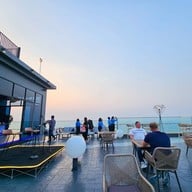 Silver Moon Rooftop Bar Novotel Sriracha & Koh Si Chang Marina Bay
