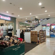 หน้าร้าน Yamazaki Market Village (Hua-Hin)