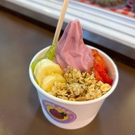 Amor acai softserve -