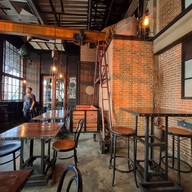 บรรยากาศ Sheepshank Public House