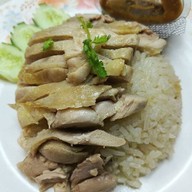 ยำแหนมข้าวทอด พงษ์เพชร