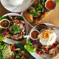 เมนูของร้าน ไร่ ส.อินทร์จันทร์ Cafe'&eatery