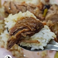 เมนูของร้าน เล่อขาหมูทรงเครื่อง