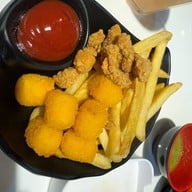 Suki Teenoi Srinakarin, Samut Prakan