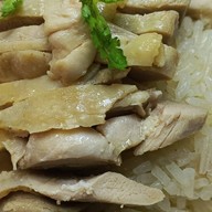 ยำแหนมข้าวทอด พงษ์เพชร