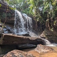 น้ำตกสำโรงเกียรติ