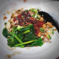 เมนูของร้าน ฮกหลี บะหมี่เป็ดย่างสะท้านฟ้า สวนหลวงสแควร์