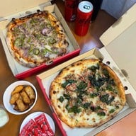 Soho Pizza อโศก