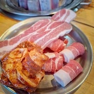 Nanalee Korean Bbq & Restaurant สี่แยกวังหิน