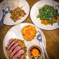 กะเพรา เนื้อย่างไทยวากิว RARE Grill house 1(แรร์ กริล เฮาส์) สาขา1