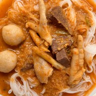 ขนมจีน ร้าน(ลับ)หลังบ้าน ชุมพร