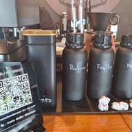 บรรยากาศ ME Cafe and Factory by Patte สาขาหนองแฟบ, มาบตาพุต