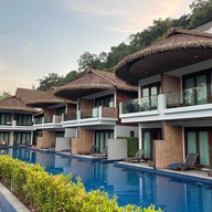 โรงแรมทับแขกซันเซ็ทบีชรีสอร์ท