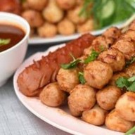 ลูกชิ้นทอด