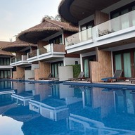 โรงแรมทับแขกซันเซ็ทบีชรีสอร์ท
