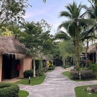 โรงแรมทับแขกซันเซ็ทบีชรีสอร์ท