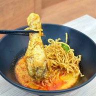 เมนูของร้าน อาทิเส้น ข้าวซอยก๋วยเตี๋ยวต้มยำ สาขาเพชรเกษม69