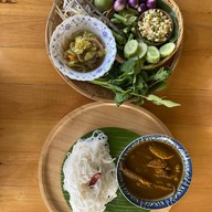 ขนมจีนบ้านสวนคลองหก