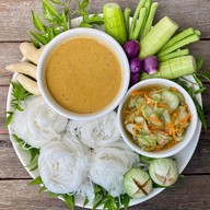ขนมจีนบ้านสวนคลองหก