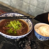 เมนูของร้าน ก๋วยเตี๋ยวเนื้อวัว ซา หลัก เก้า เกษตรนวมินทร์