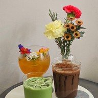 เมนูของร้าน Tulafloraldesign x Cafe