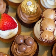 Cakebymm เค้กวันเกิด ขนมหวาน