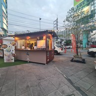 บรรยากาศ Ume Express The Outdoor เพชรเกษม