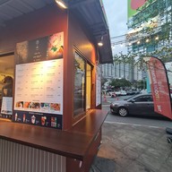 บรรยากาศ Ume Express The Outdoor เพชรเกษม