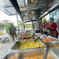 ครัวหลาล่าง (ร้านเปิดปกติ)