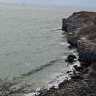 ช่องเขาขาด เกาะสีชัง