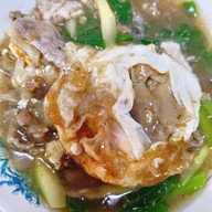 เมนูของร้าน ราดหน้าร้านชิ้งกี่ บางซื่อ