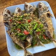 ครัวยายชิ้น -