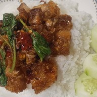 ปากมันหมูกรอบ