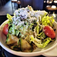 เมนูของร้าน OLDER สถานีรถไฟฟ้าบีทีเอส สนามเป้าทางออกที่ 2