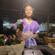 ไอติมโบราณ ตลาดโอ๊ะป่อย