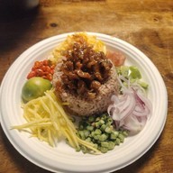 ข้าวคลุกกะปิ อาหารชาววัง